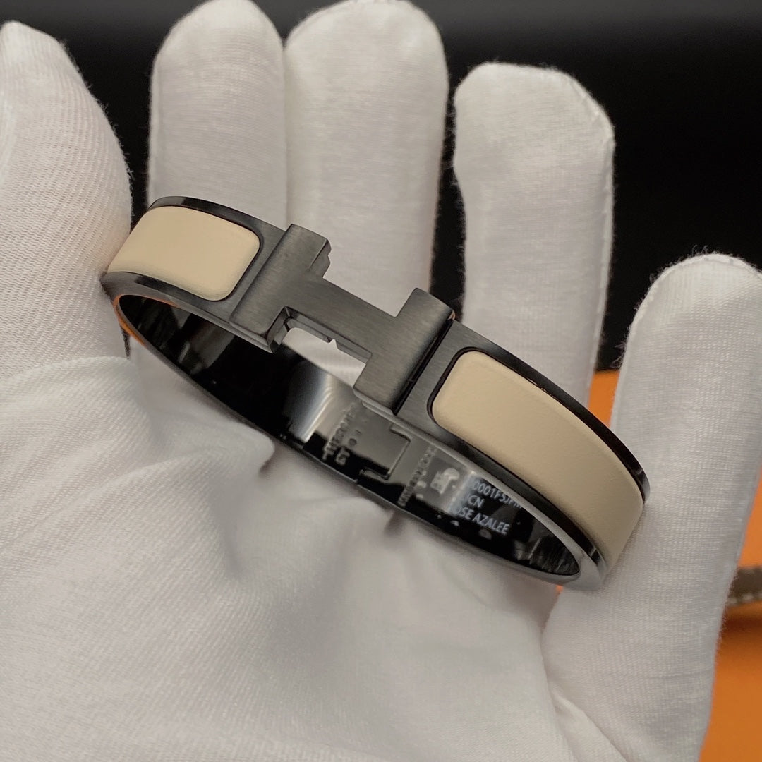 [Aurelle Style]H BRACELET 12MM BLACK BEIGE CERAMIC