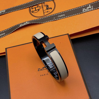[Aurelle Style]H BRACELET 12MM BLACK BEIGE CERAMIC