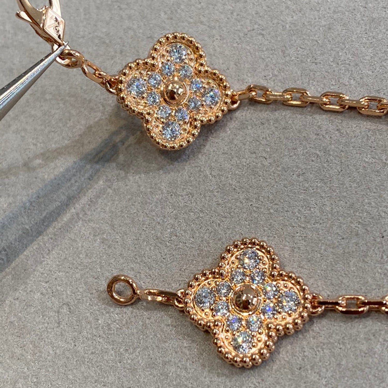 [Aurelle Style] CLOVER 5 MOTIF FULL DIAMOND BRACELET COLLECTION
