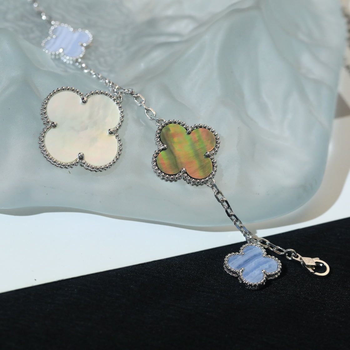 [Aurelle Style]CLOVER BRACELET 5 MOTIFS MOP CHALCEDONY SILVER