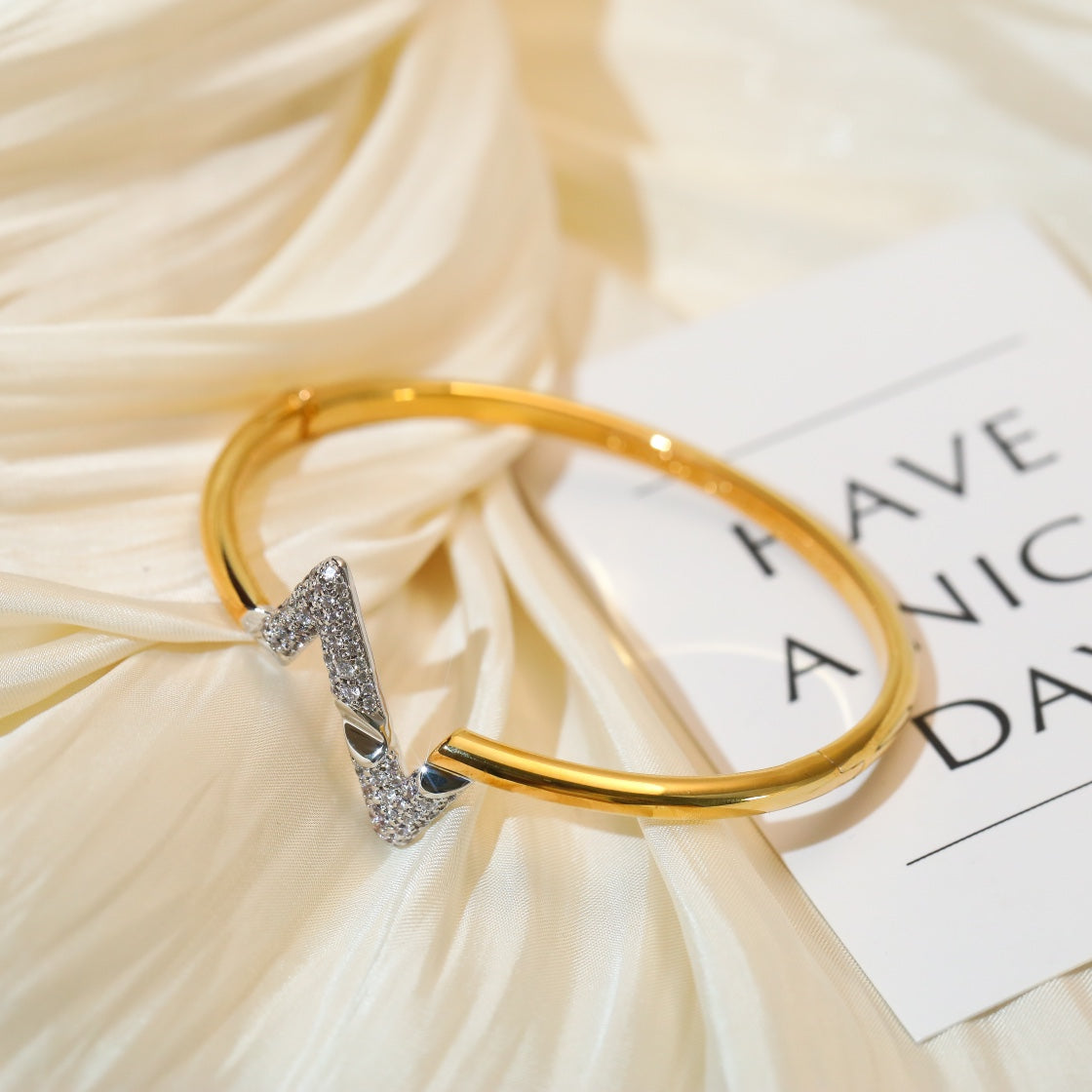 [Aurelle Style]VOLTE UPSITE DOWN GOLD DIAMOND BRACELET