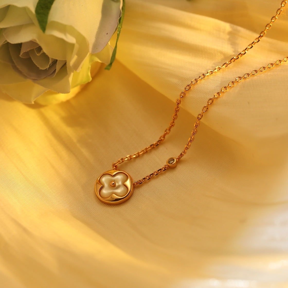 [Aurelle Style]SUN PEDANT PINK GOLD 1 DIAMOND NECKLACE