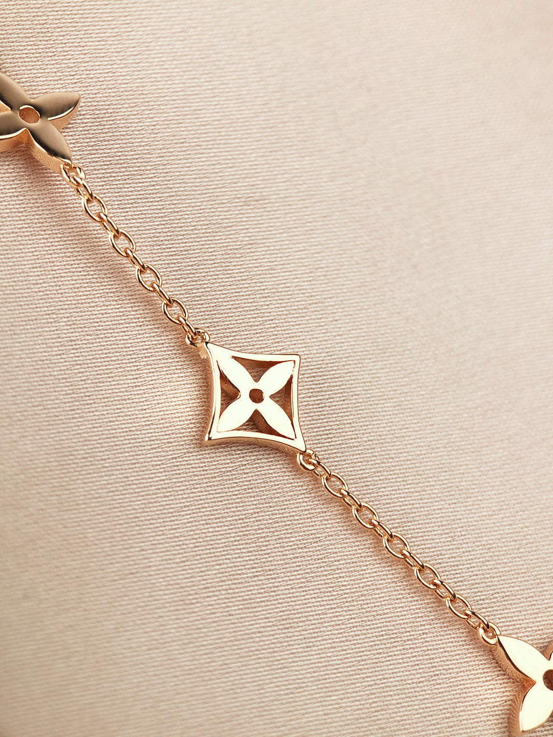[Aurelle Style]STAR AND SUN 7 MOTIFS GOLD BRACELET