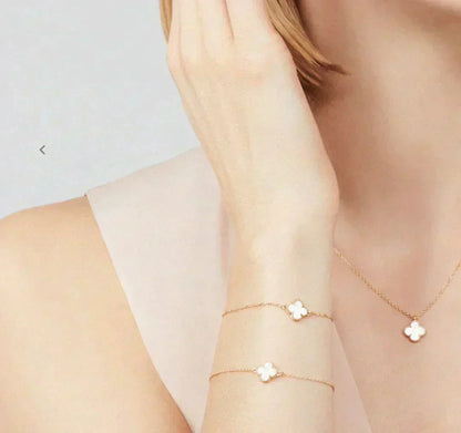 [Aurelle Style]CLOVER MINI 9.5MM WHITE MOTHER-OF-PEARL NECKLACE