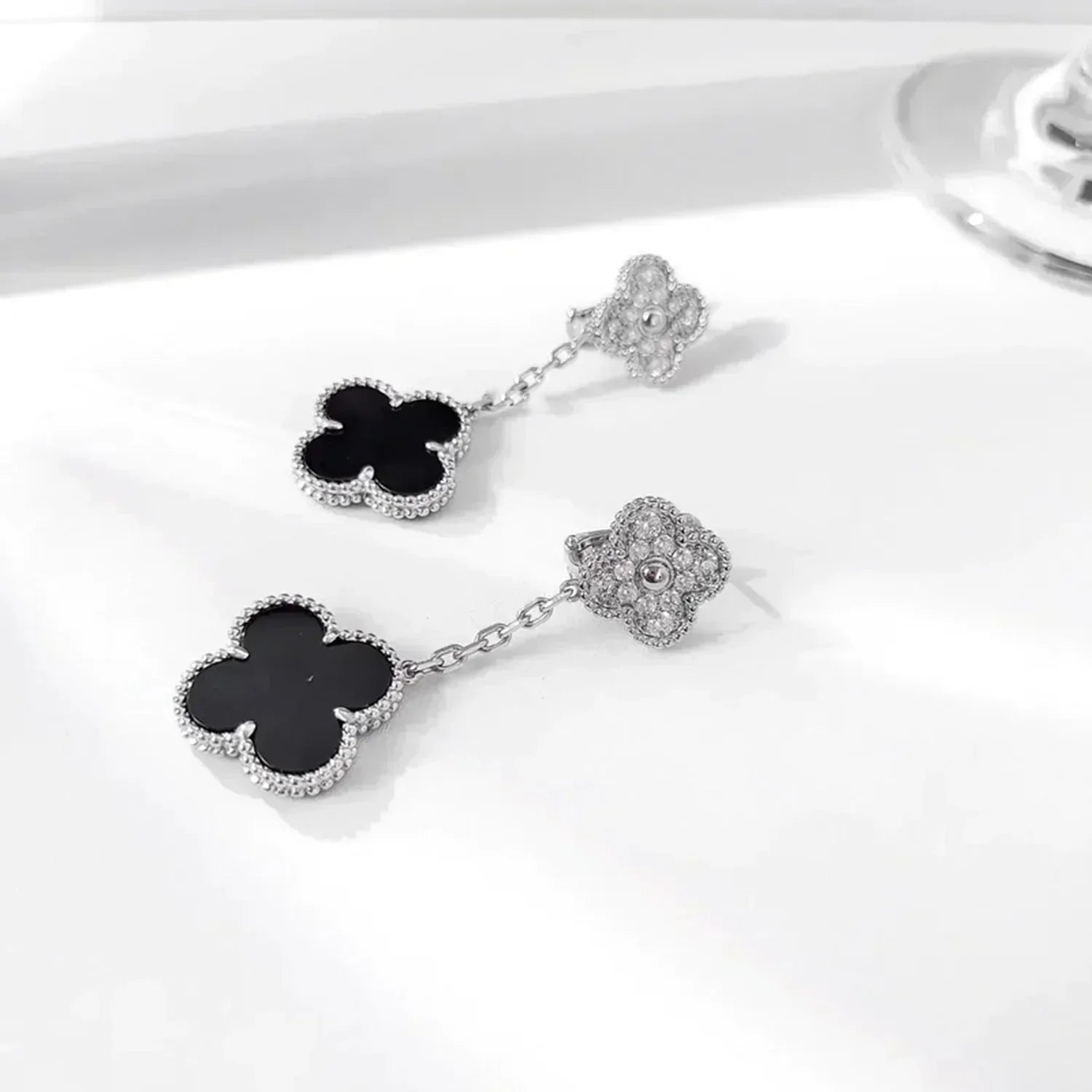 [Aurelle Style]CLOVER 2 MOTIFS  DIAMOND ONYX EARRINGS SILVER