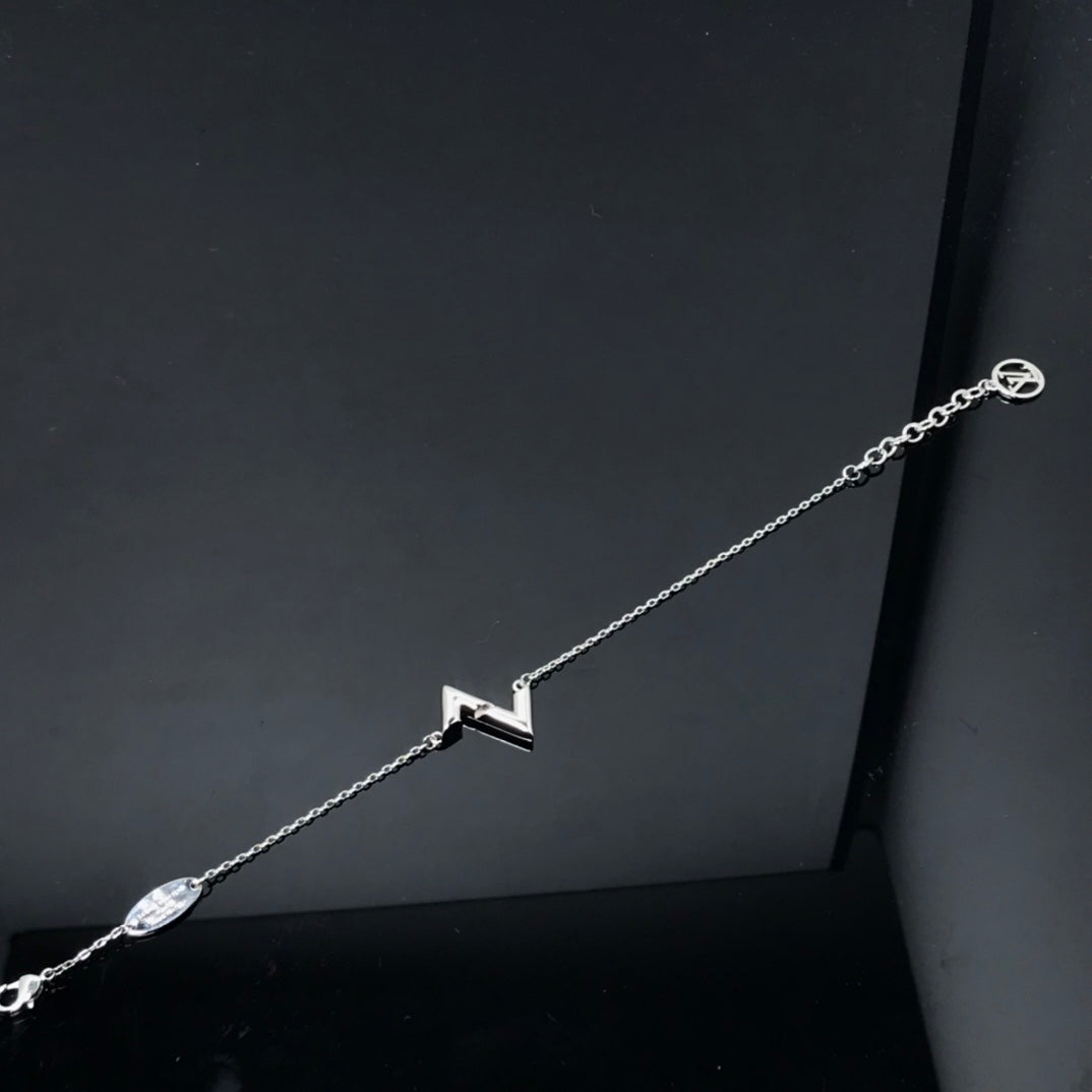 [Aurelle Style]VOLT LV LOGO BRACELET