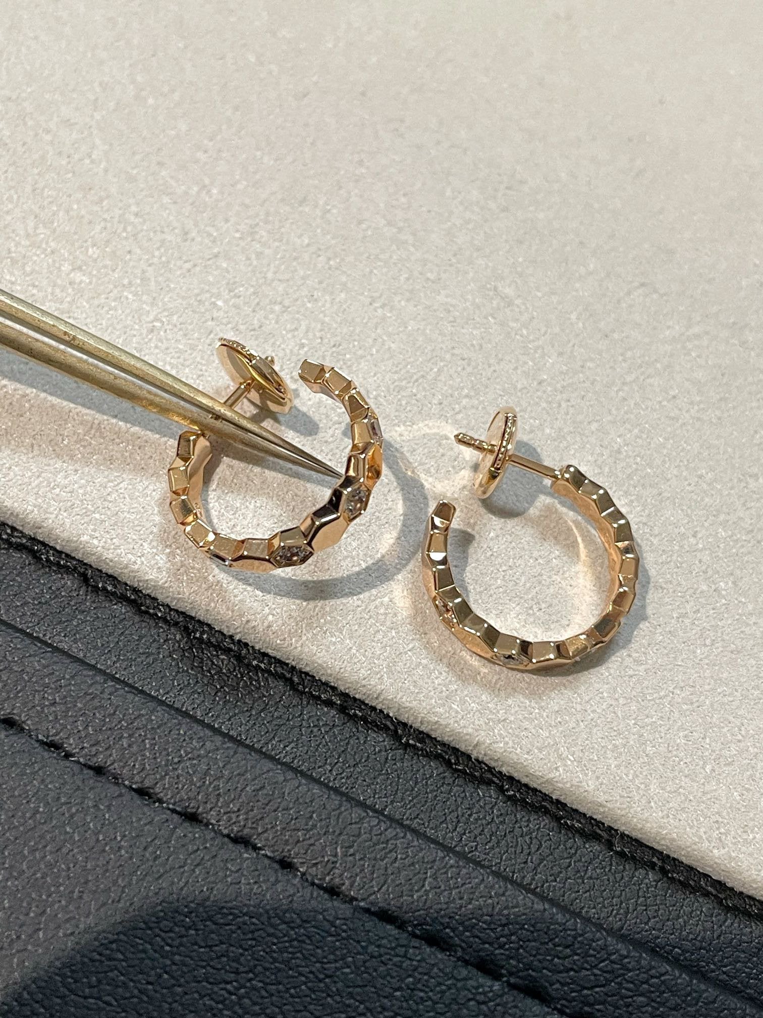[Aurelle Style]Hollow Design Four-Leaf Clover Flower Shape Earrings