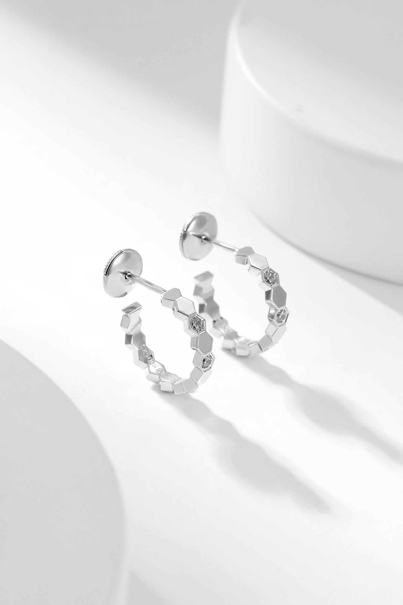 [Aurelle Style]BEE LOVE DIAMOND HOOP EARRINGS