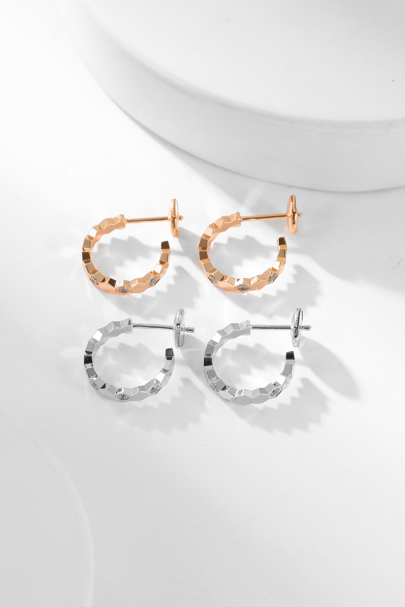 [Aurelle Style]BEE LOVE DIAMOND HOOP EARRINGS