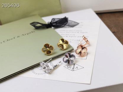 [Aurelle Style]CLOVER MEDIUM STUD EARRINGS