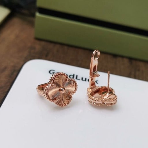 [Aurelle Style]CLOVER MEDIUM STUD EARRINGS