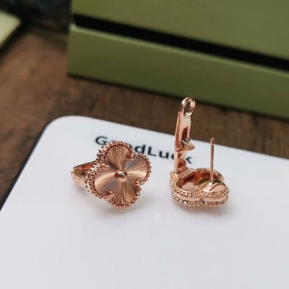 [Aurelle Style]CLOVER MEDIUM STUD EARRINGS