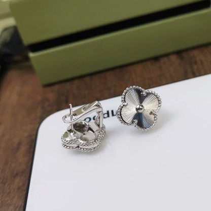 [Aurelle Style]CLOVER MEDIUM STUD EARRINGS