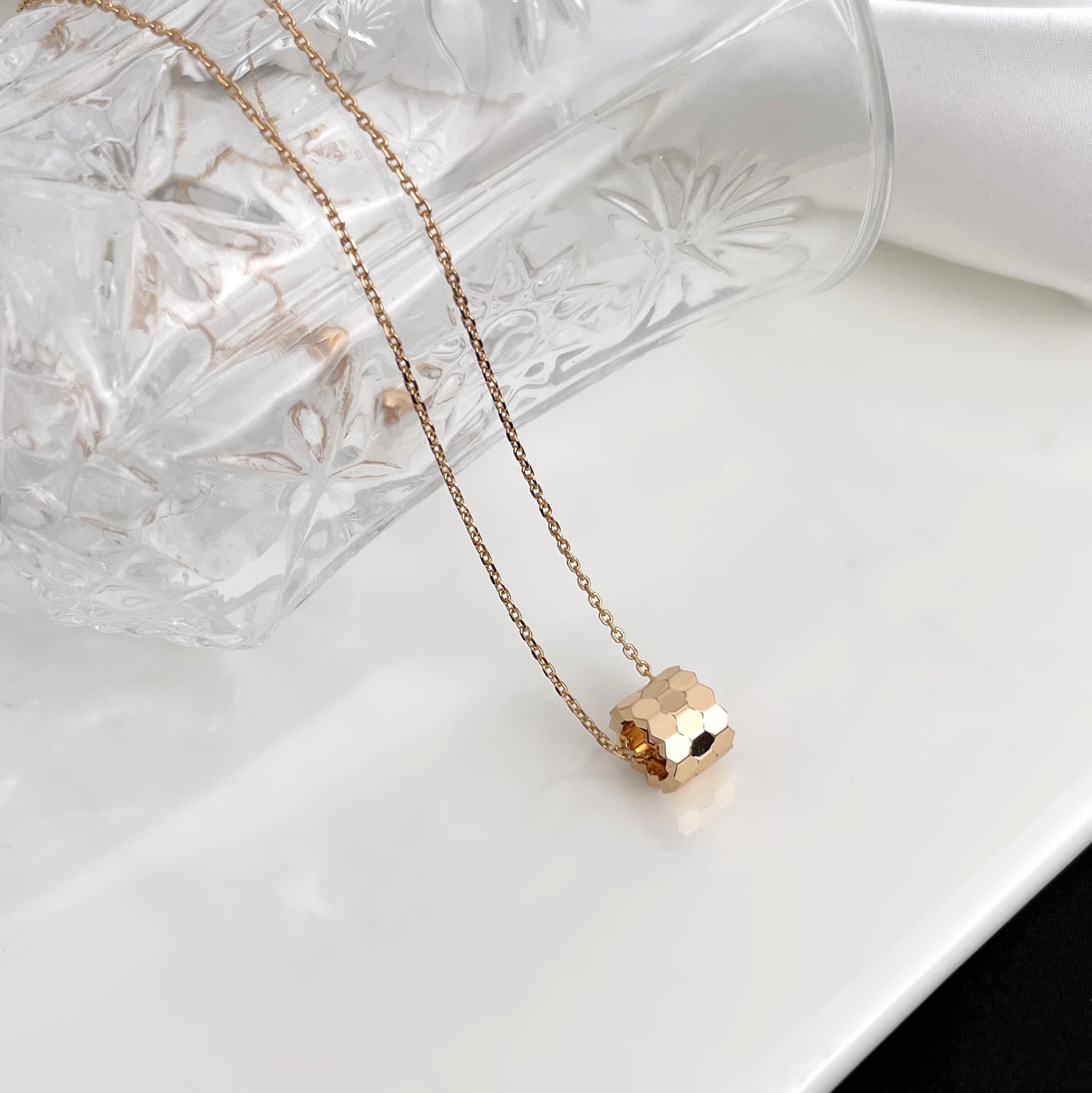 [Aurelle Style]BEE MINI NECKLACE
