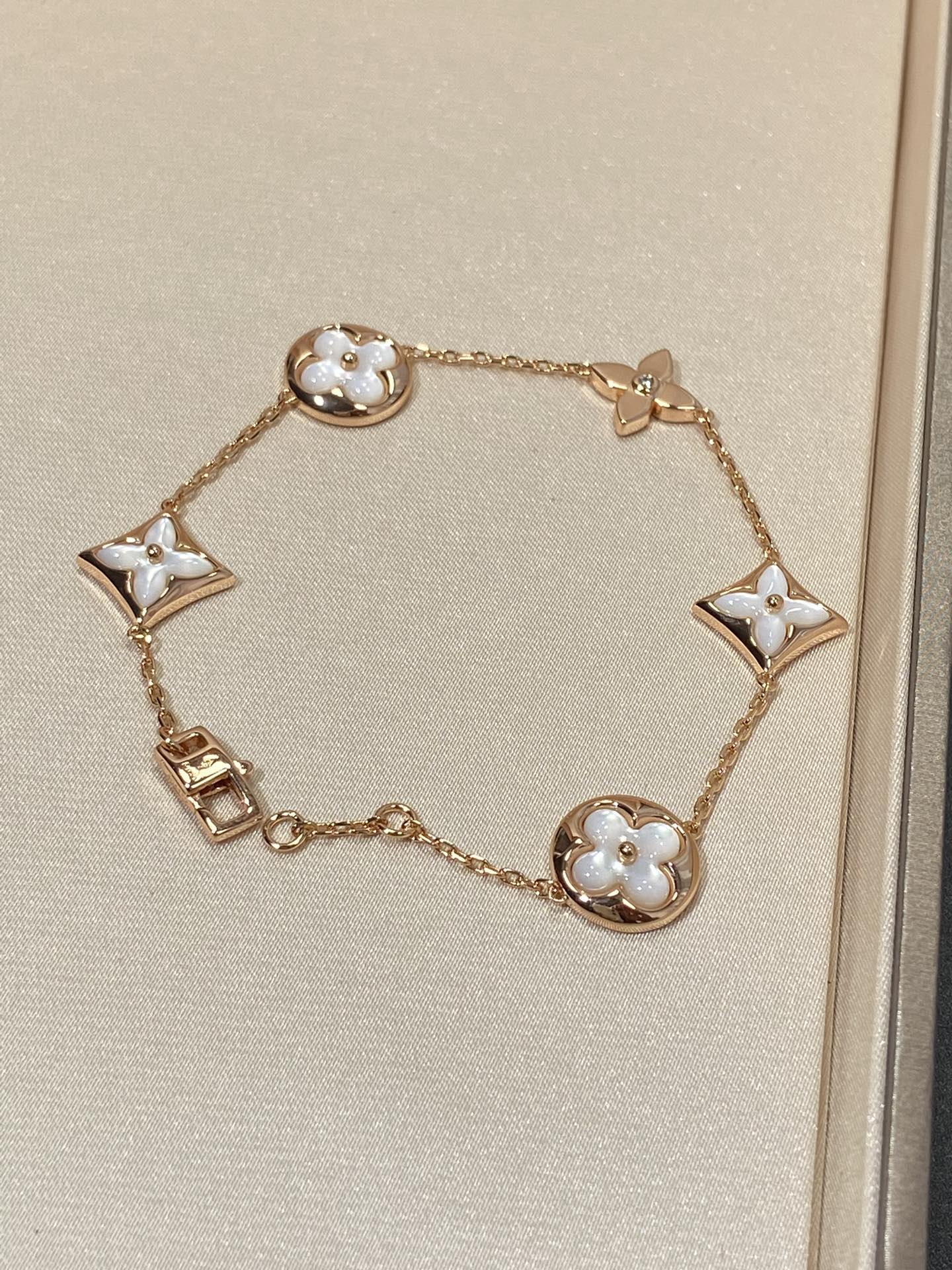 [Aurelle Style]STAR AND SUN 5 MOTIF MOP PINK GOLD BRACELET