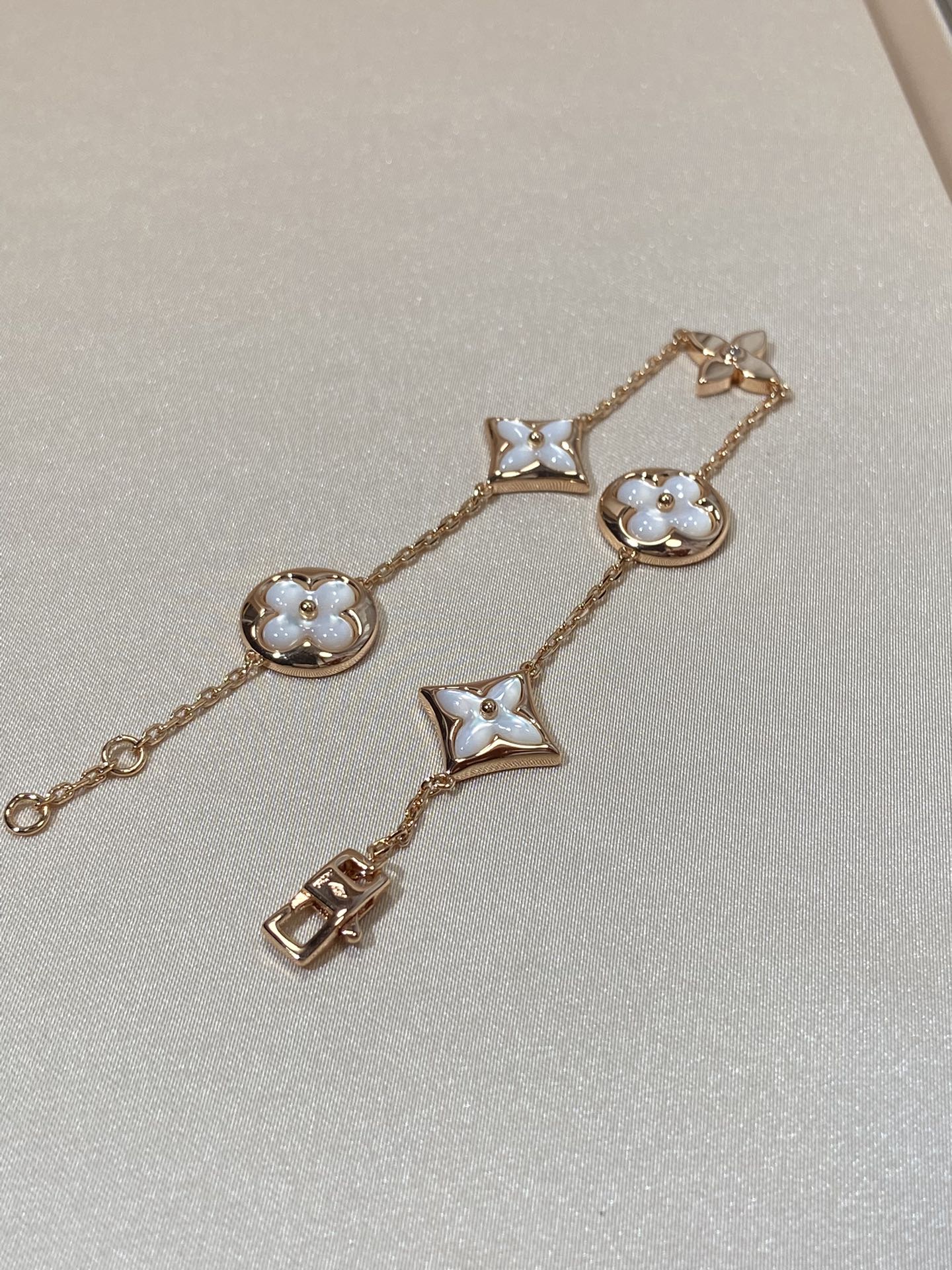 [Aurelle Style]STAR AND SUN 5 MOTIF MOP PINK GOLD BRACELET