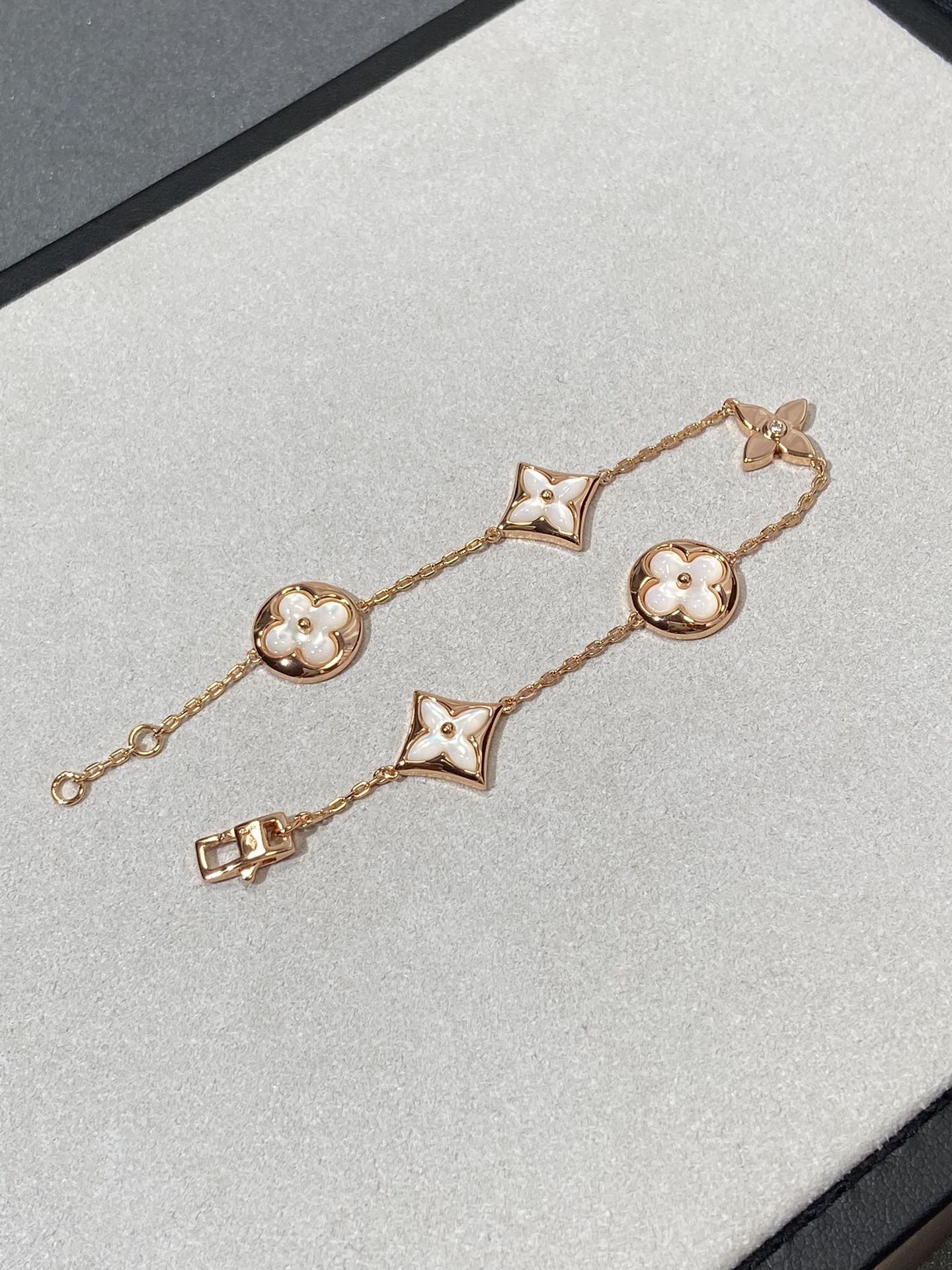 [Aurelle Style]STAR AND SUN 5 MOTIF MOP PINK GOLD BRACELET