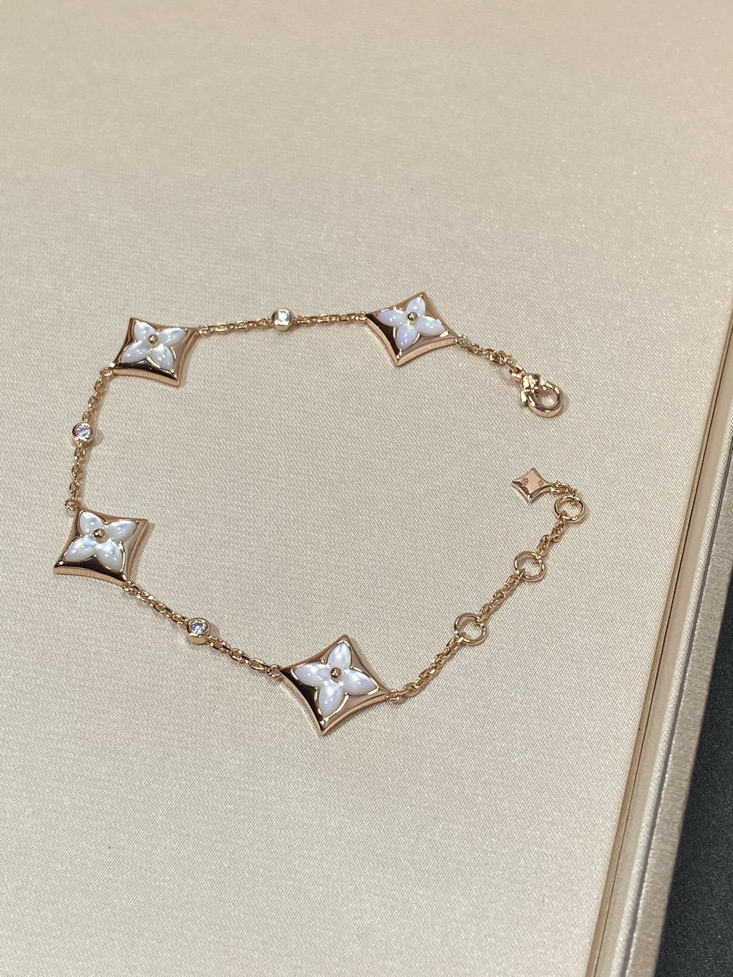 [Aurelle Style]STAR 4 MOTIF MOP DIAMOND PINK GOLD BRACELET