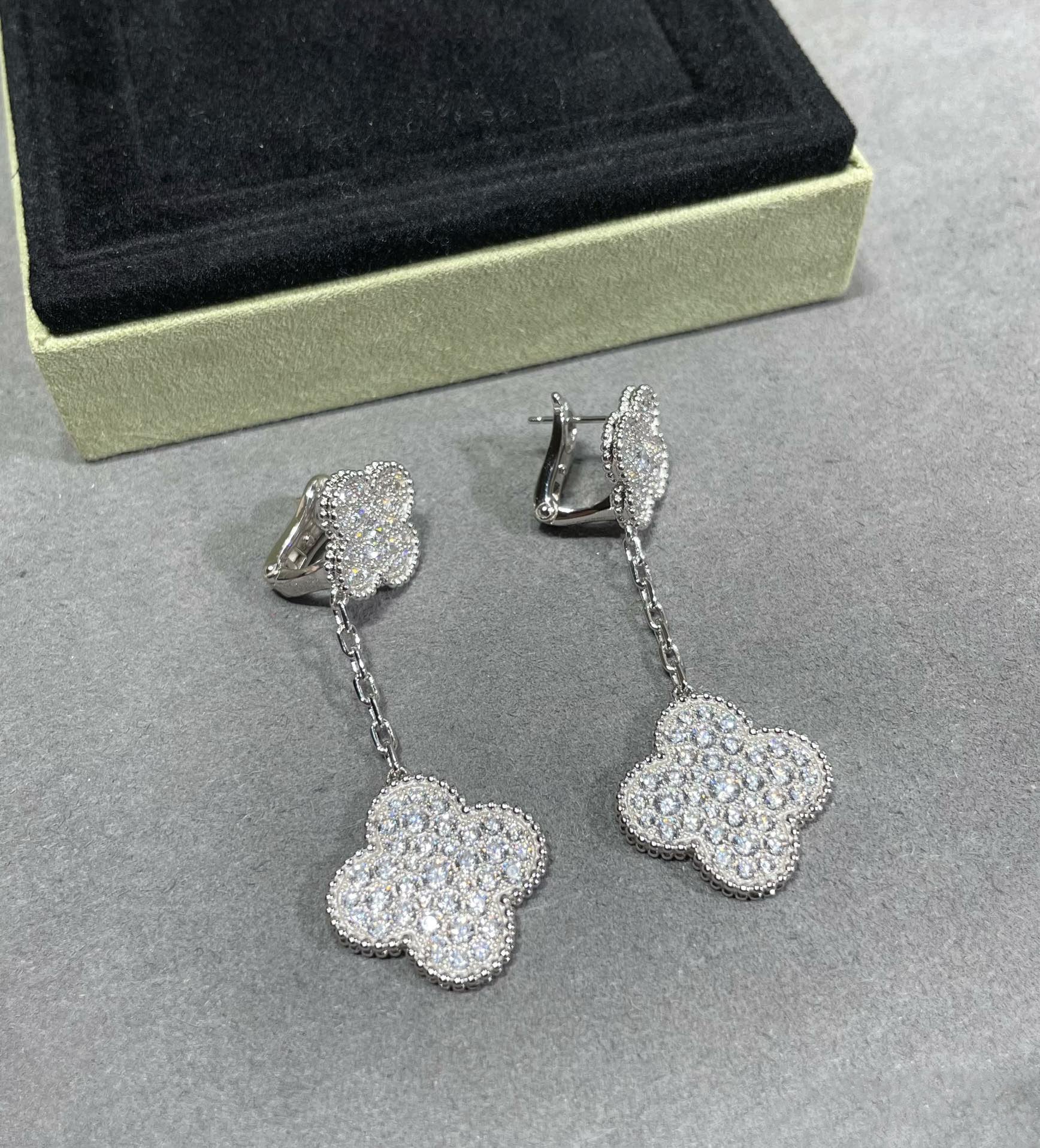 [Aurelle Style]CLOVER 2 MOTIFS DIAMOND PAVED SILVER EARRINGS