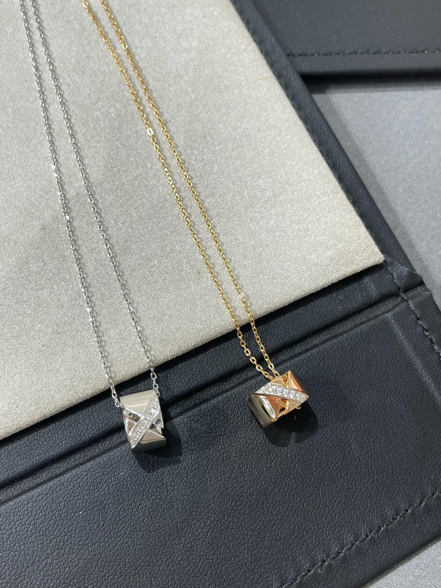 [Aurelle Style]LIENS EVIDENCE DIAMOND NECKLACE