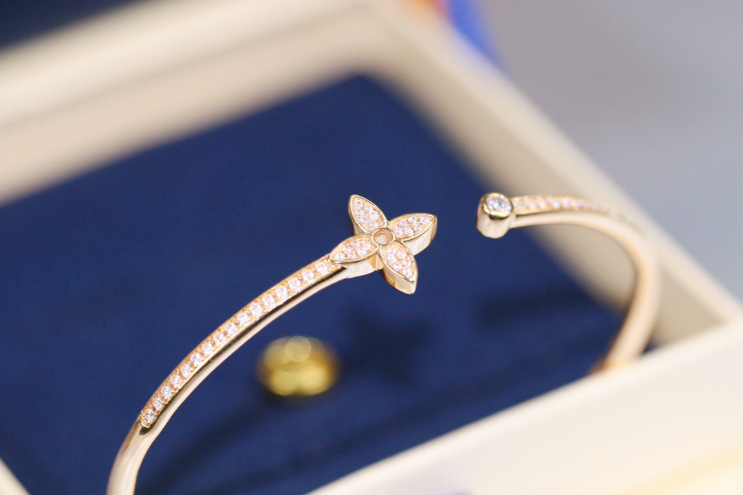 [Aurelle Style]IDYLLE PINK GOLD OPEN BRACELET DIAMOND PAVED