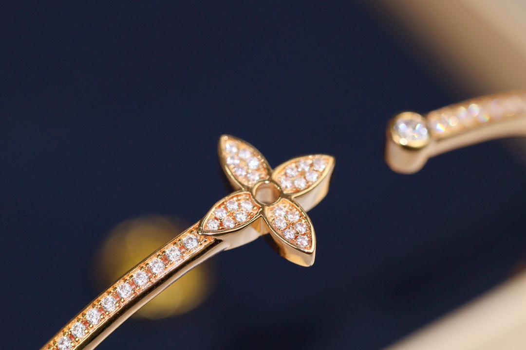 [Aurelle Style]IDYLLE PINK GOLD OPEN BRACELET DIAMOND PAVED