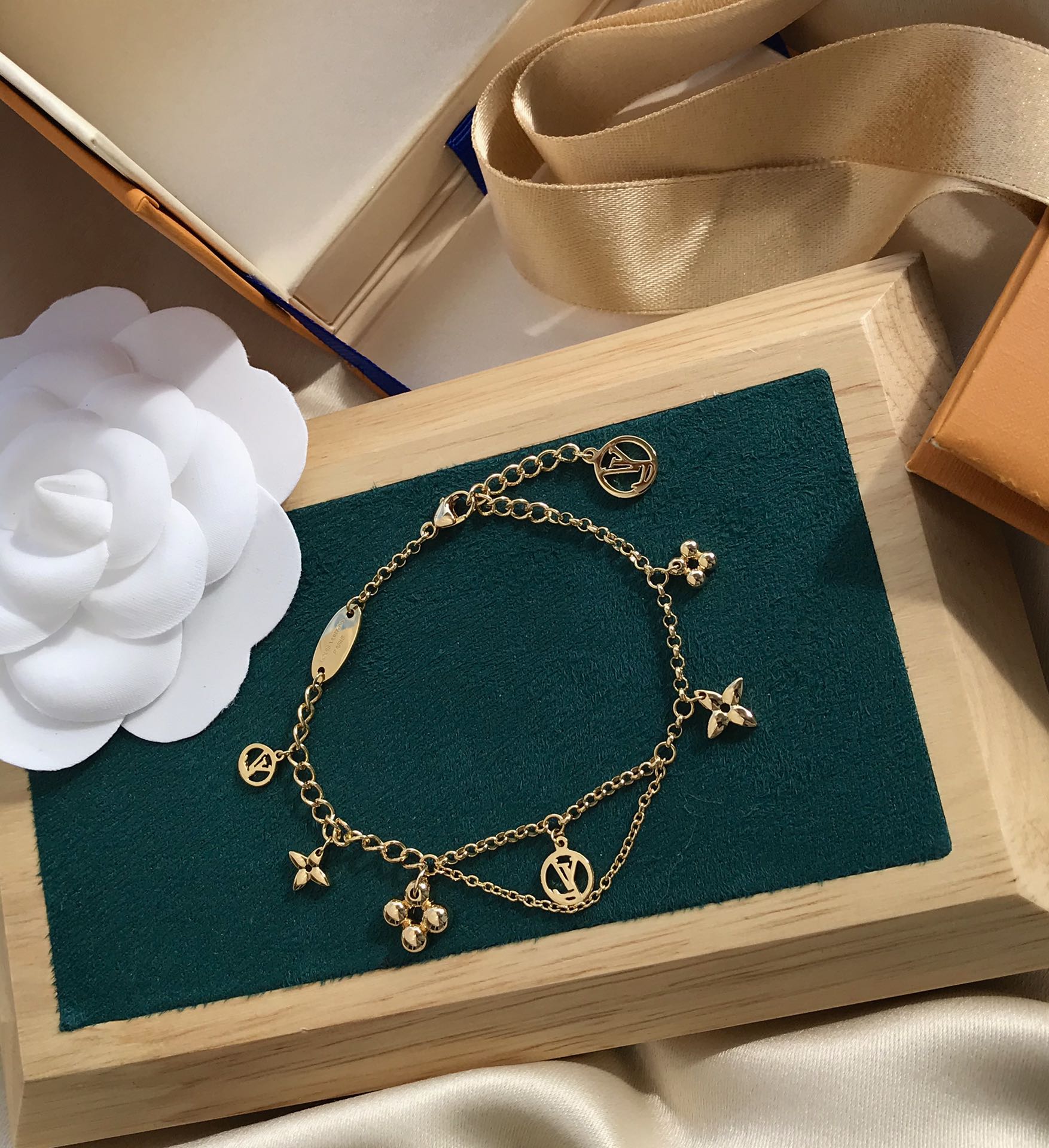 [Aurelle Style]BLOOMING PINK GOLD MOP BRACELET