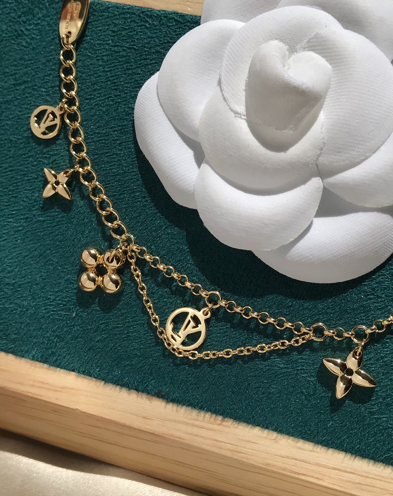 [Aurelle Style]BLOOMING PINK GOLD MOP BRACELET