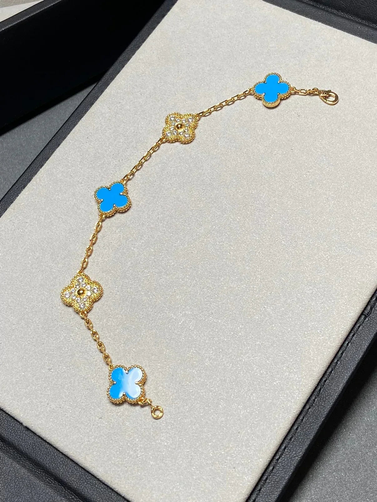 [Aurelle Style] CLOVER 5 MOTIF BLUE AGATE BRACELET COLLECTION