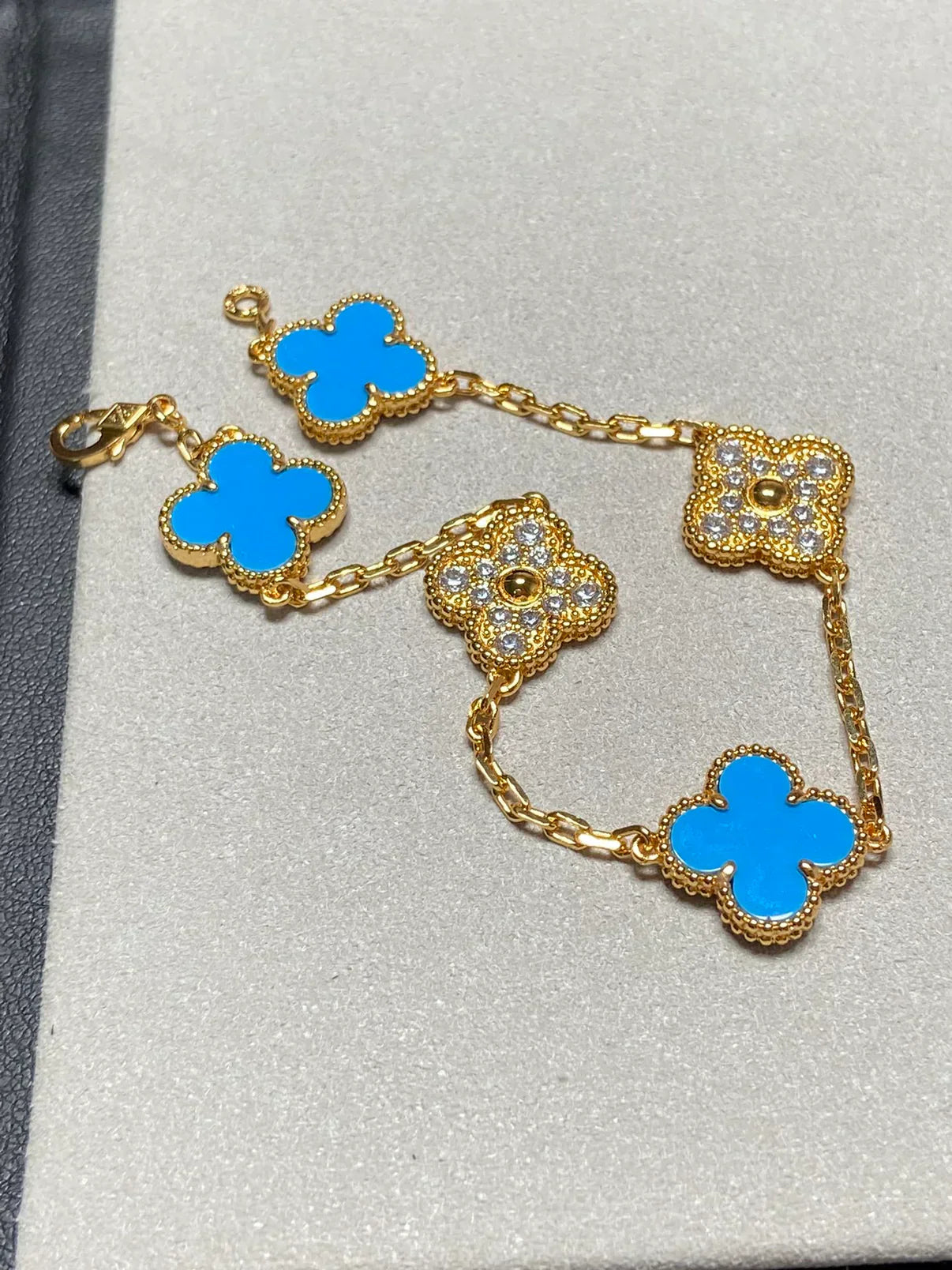 [Aurelle Style] CLOVER 5 MOTIF BLUE AGATE BRACELET COLLECTION
