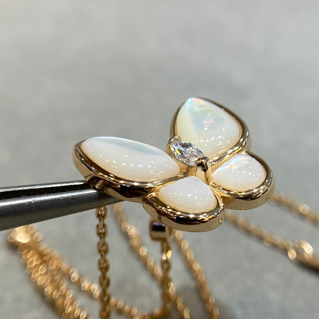 [Aurelle Style]BUTTERFLY MOP DIAMOND NECKLACE