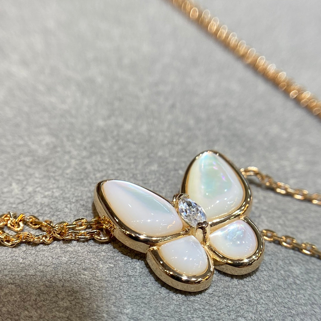 [Aurelle Style]BUTTERFLY MOP DIAMOND NECKLACE