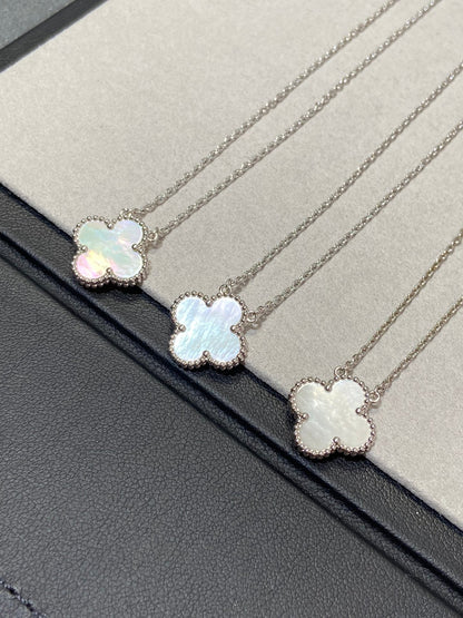 [Aurelle Style]CLOVER MEDIUM SILVER WHITE MOP NECKLACE