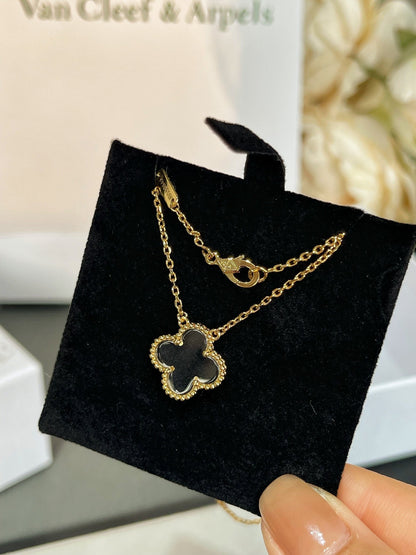 [Aurelle Style]CLOVER ROCK CRYSTAL ROSE GOLD NECKLACE