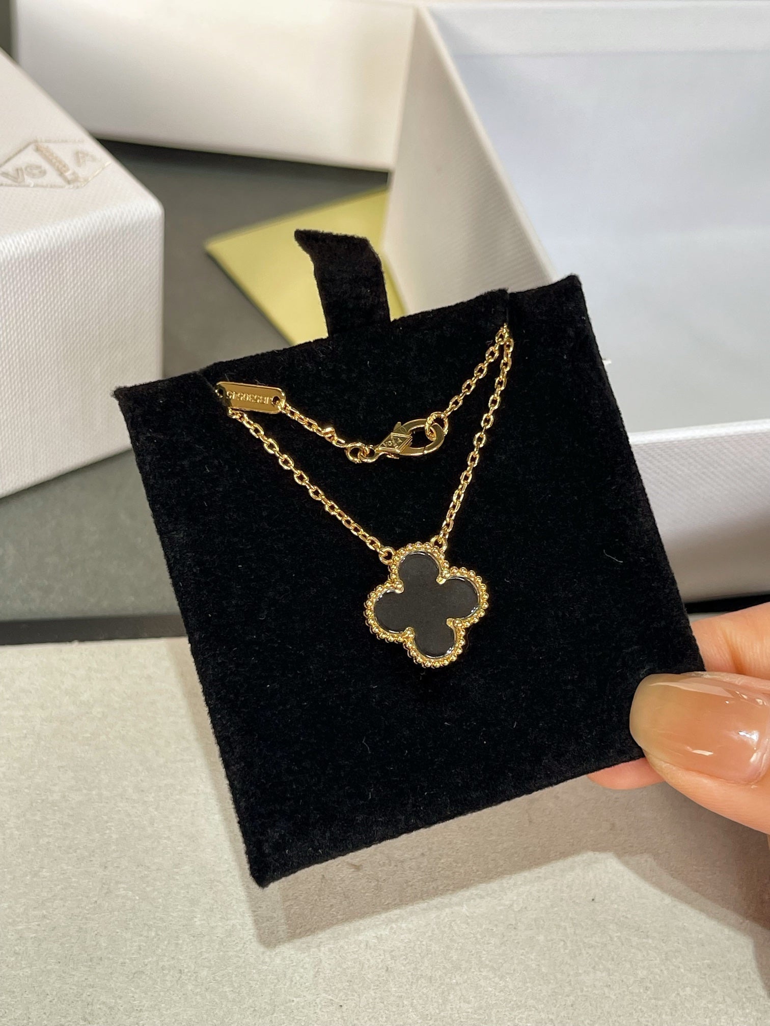 [Aurelle Style]CLOVER ROCK CRYSTAL ROSE GOLD NECKLACE