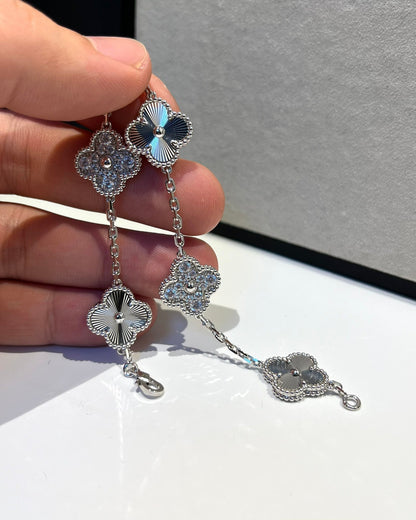 [Aurelle Style] CLOVER 5 MOTIF LASER BRACELET COLLECTION