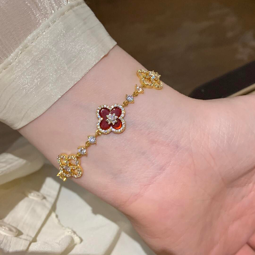 [Aurelle Style]CLOVER 5 MOTIF PINK BLUE RED WHITE BRACELET