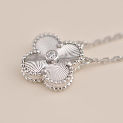 [Aurelle Style]CLOVER  15MM DIAMOND LASER NECKLACE SILVER