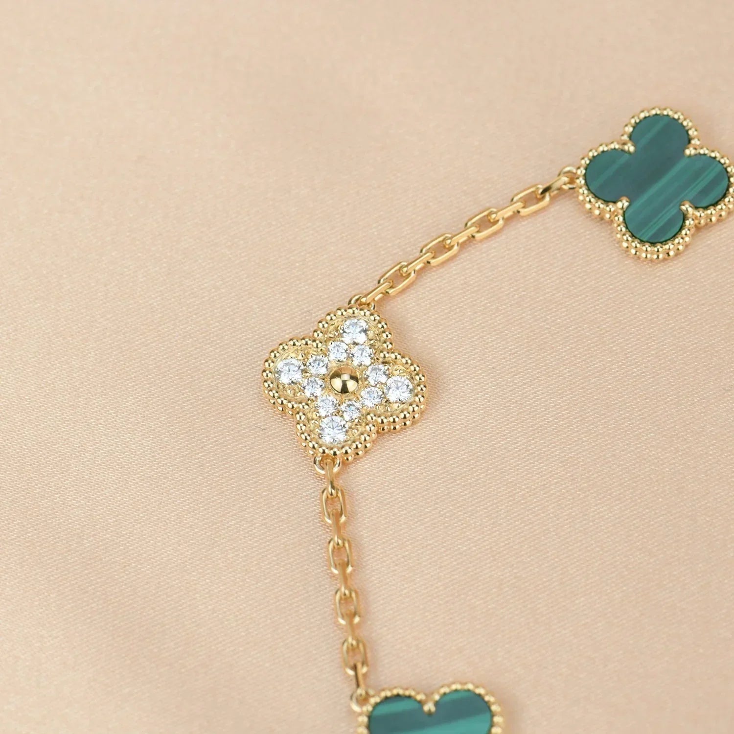 [Aurelle Style] CLOVER 5 MOTIF MALACHITE BRACELET COLLECTION
