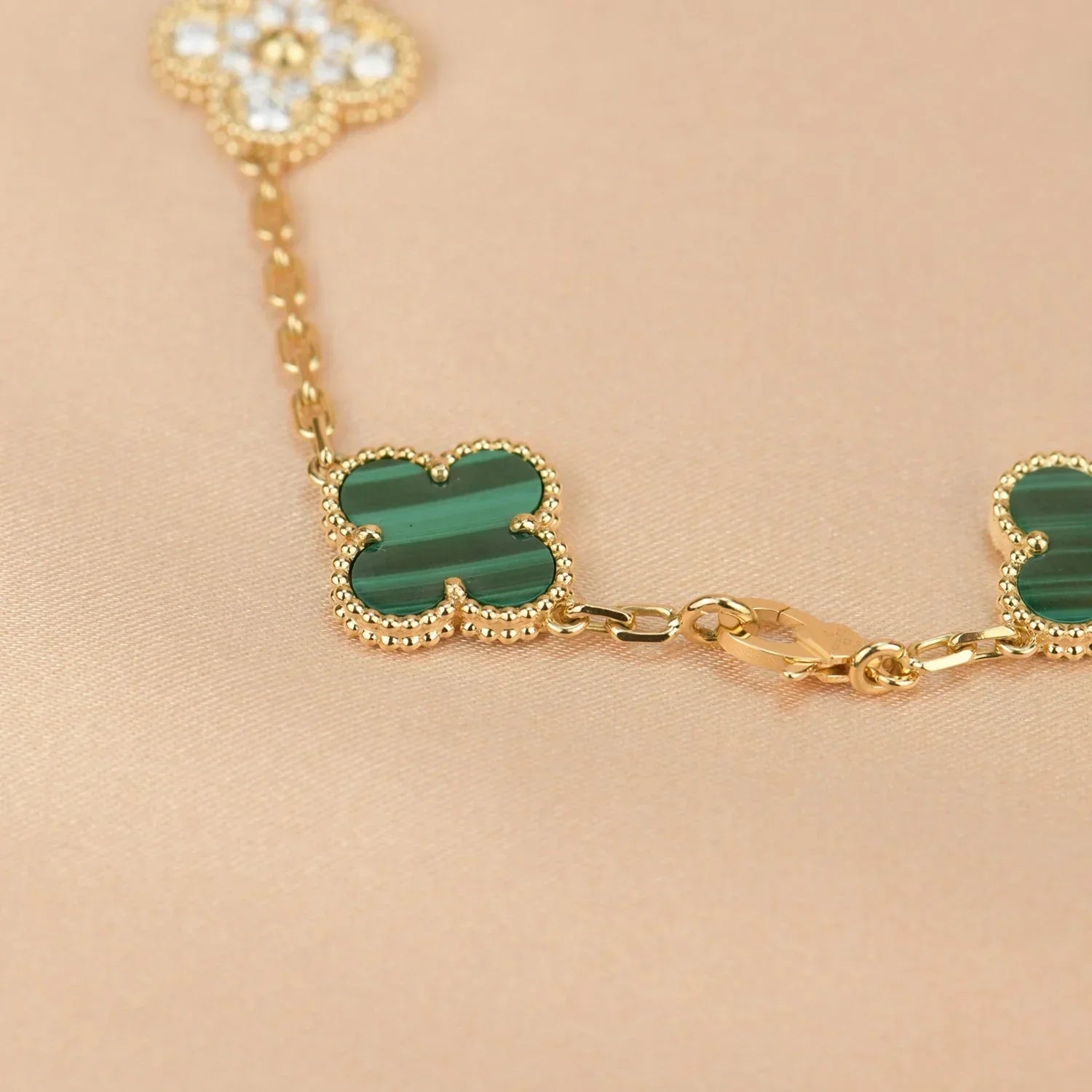 [Aurelle Style] CLOVER 5 MOTIF MALACHITE BRACELET COLLECTION