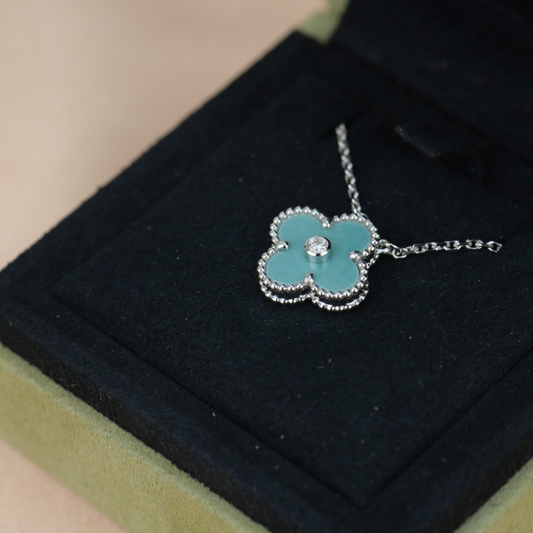 [Aurelle Style]CLOVER 15MM DIAMOND SVRES PORCELAIN  NECKLACE SILVER