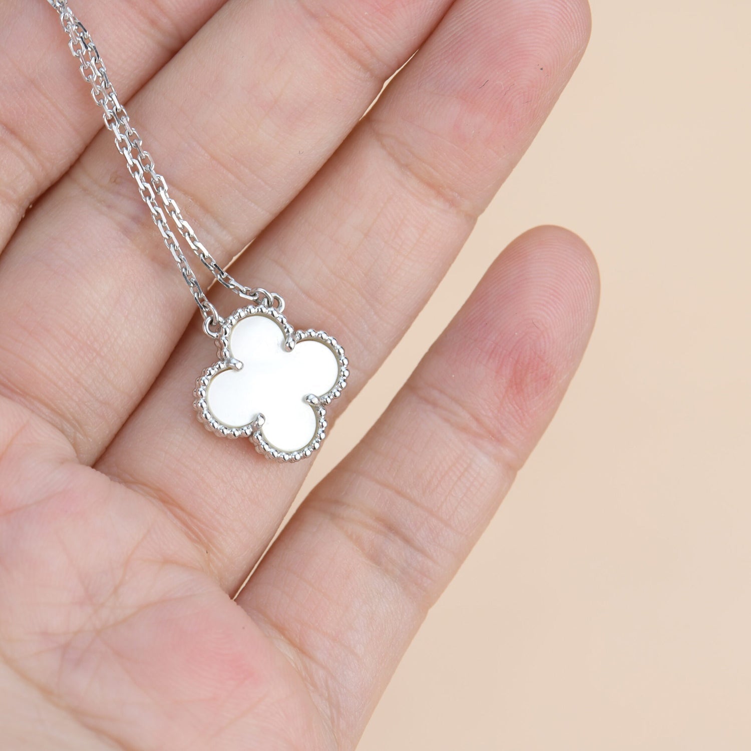 [Aurelle Style]CLOVER  15MM WHITE MOTHER-OF-PEARL SILVER