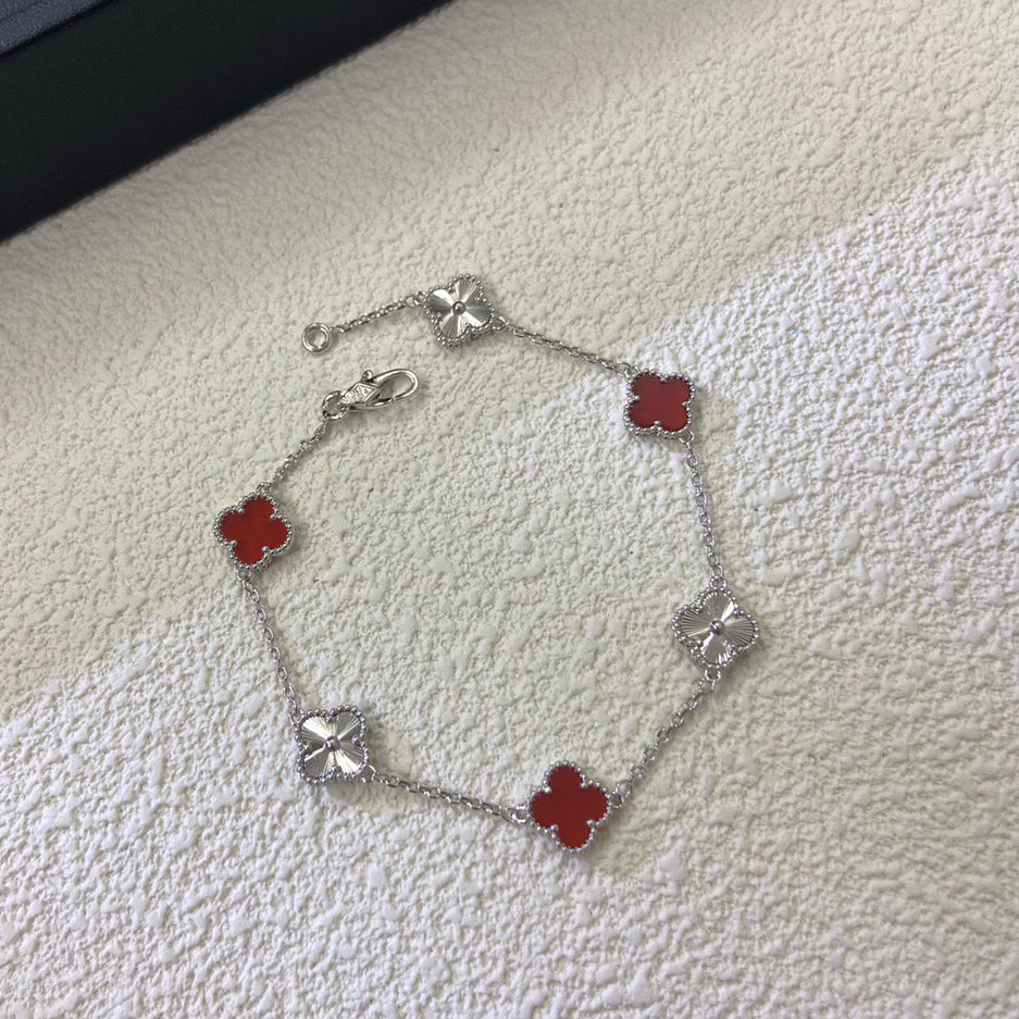 [Aurelle Style]CLOVER 6 MOTIF RED AGATE LASER BRACELET
