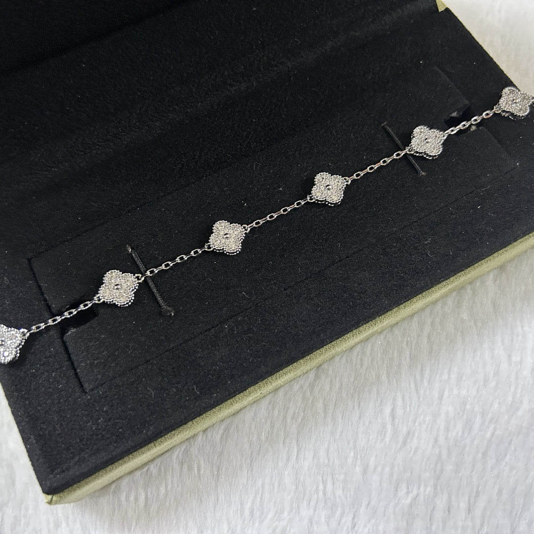 [Aurelle Style]CLOVER 6 MOTIF DIAMOND BRACELET