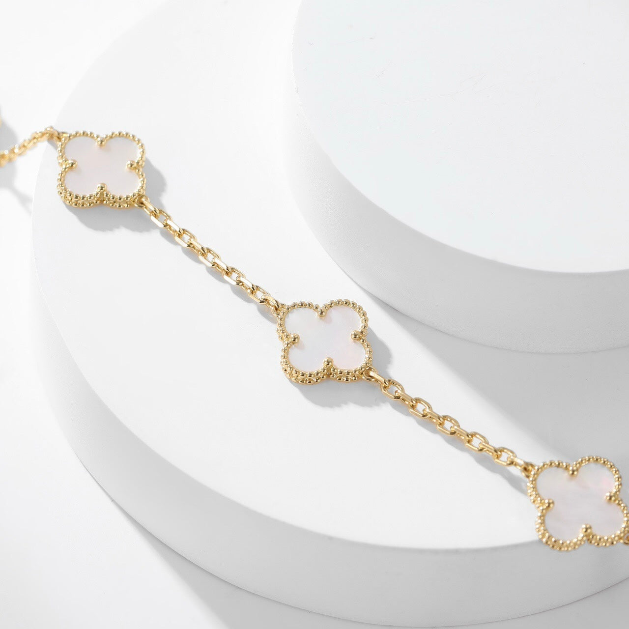 [TOP]CLOVER 10 MOTIFS WHITE MOTHER OF PEARL NECKLACE