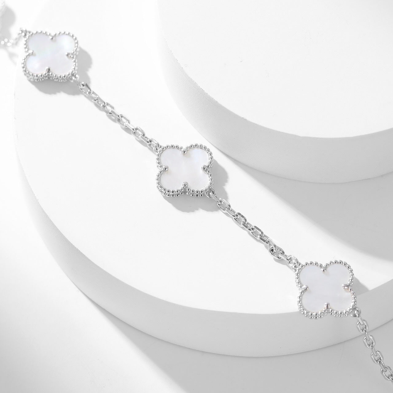 [Aurelle Style]CLOVER 10 MOTIFS WHITE MOTHER OF PEARL NECKLACE