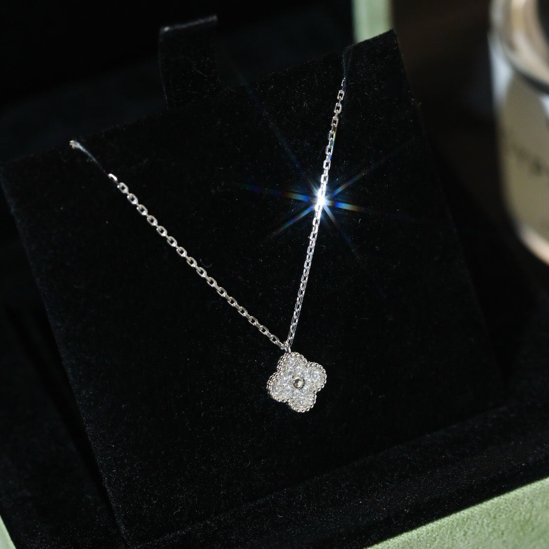 [Aurelle Style]CLOVER MINI 9.5MM PENDANT DIAMOND NECKLACE