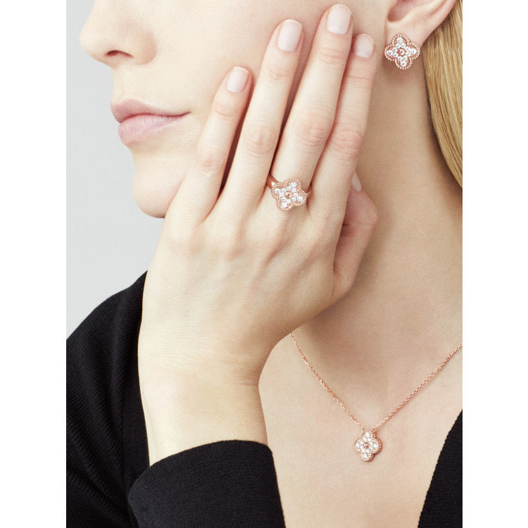 [TOP]CLOVER 15MM DIAMOND SINGLE FLOWER NECKLACE