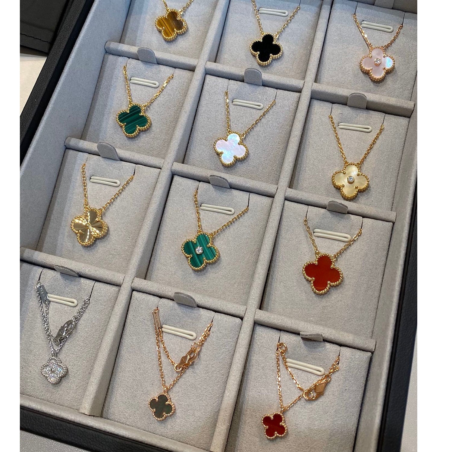 [Aurelle Style]CLOVER 15MM LASER NECKLACE