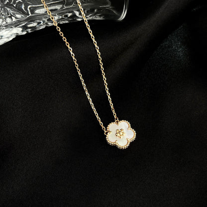 [Aurelle Style]LUCKY  WHITE MOP  PLUM BLOSSOM NECKLACE